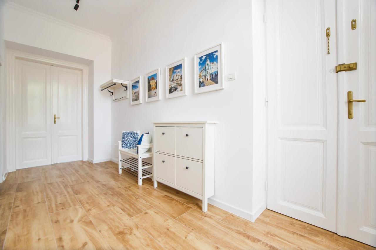 Spacious Riverviews Near Piata Unirii Appartement