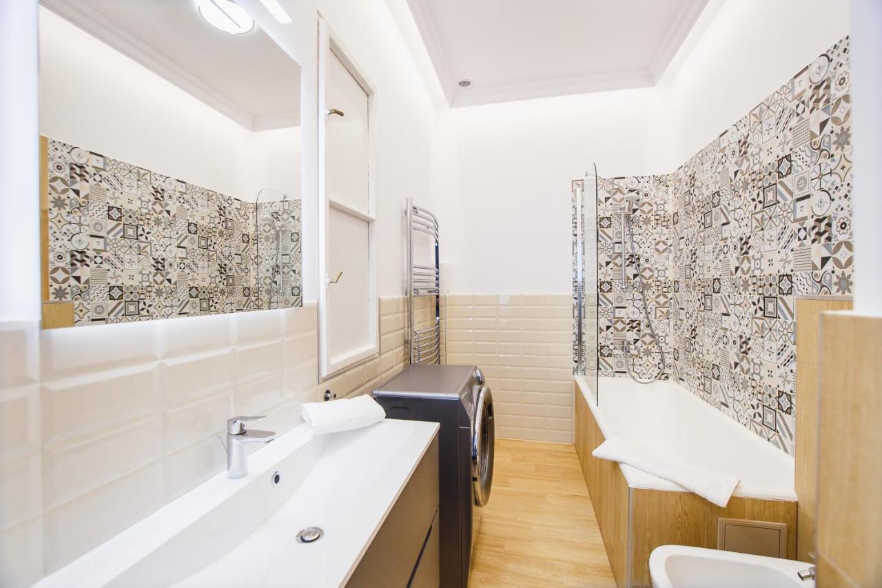 Appartement Spacious Riverviews Near Piata Unirii