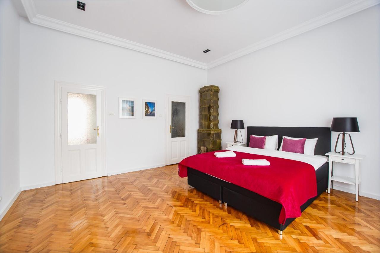Spacious Riverviews Near Piata Unirii Appartement